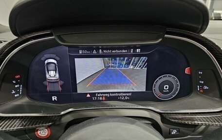 Audi R8, 2022 год, 16 000 000 рублей, 14 фотография