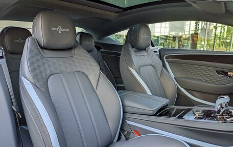 Bentley Continental GT, 2024 год, 63 000 000 рублей, 9 фотография