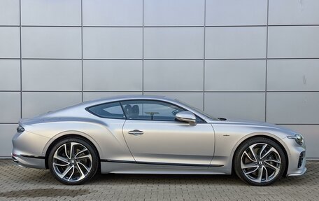 Bentley Continental GT, 2024 год, 63 000 000 рублей, 7 фотография