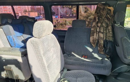 SsangYong Istana, 1998 год, 550 000 рублей, 4 фотография
