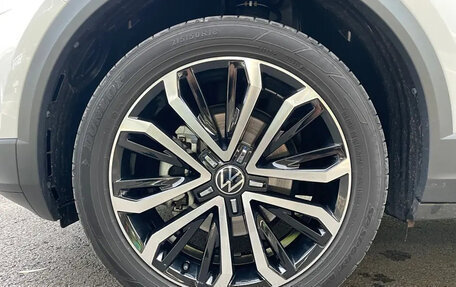Volkswagen T-Roc I, 2021 год, 1 300 000 рублей, 7 фотография