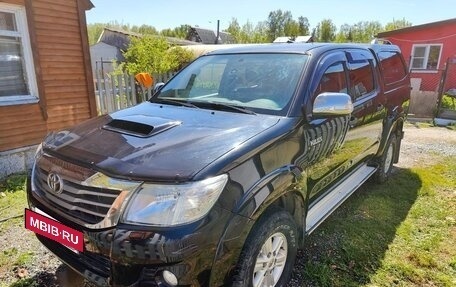 Toyota Hilux VII, 2013 год, 2 500 000 рублей, 9 фотография