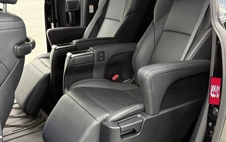 Toyota Vellfire II, 2020 год, 3 900 000 рублей, 8 фотография