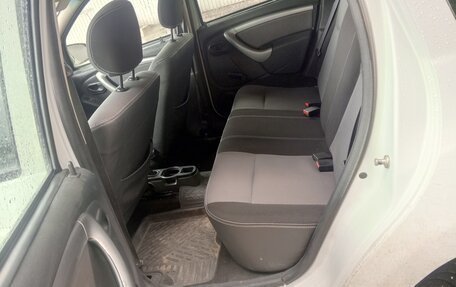 Renault Duster I рестайлинг, 2014 год, 900 000 рублей, 4 фотография
