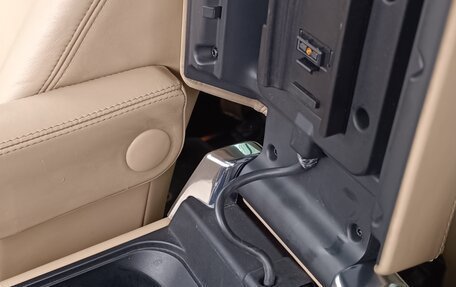 Land Rover Discovery III, 2007 год, 1 300 000 рублей, 15 фотография