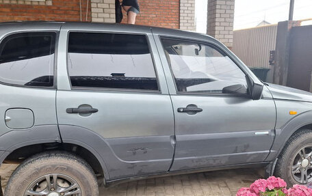 Chevrolet Niva I рестайлинг, 2010 год, 720 000 рублей, 3 фотография
