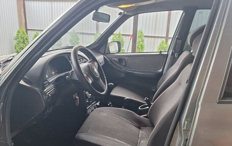 Chevrolet Niva I рестайлинг, 2010 год, 720 000 рублей, 5 фотография