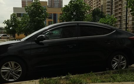 Hyundai Elantra VI рестайлинг, 2020 год, 1 600 000 рублей, 5 фотография