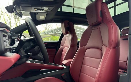 Porsche Macan, 2024 год, 17 490 000 рублей, 13 фотография
