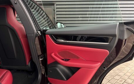 Porsche Macan, 2024 год, 17 490 000 рублей, 14 фотография