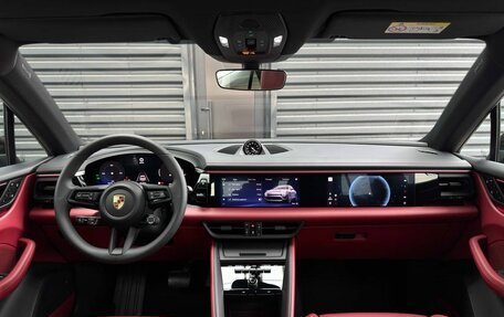 Porsche Macan, 2024 год, 17 490 000 рублей, 20 фотография