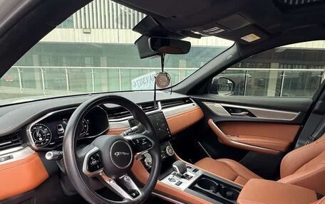 Jaguar F-Pace, 2021 год, 4 000 000 рублей, 10 фотография