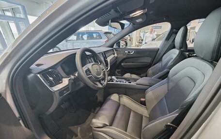 Volvo XC60 II, 2025 год, 8 970 000 рублей, 9 фотография