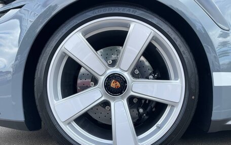 Porsche 911, 2025 год, 46 000 000 рублей, 13 фотография