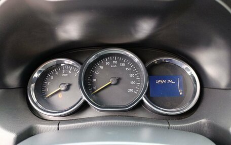 Renault Duster I рестайлинг, 2016 год, 990 000 рублей, 14 фотография