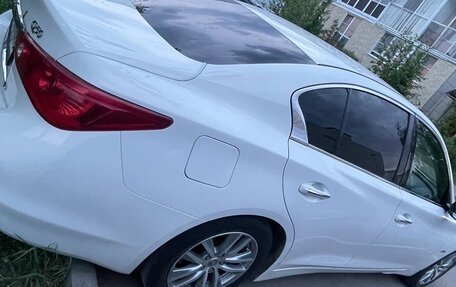 Infiniti Q50 I рестайлинг, 2014 год, 1 600 000 рублей, 2 фотография