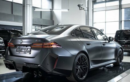 BMW M5, 2025 год, 21 000 000 рублей, 6 фотография