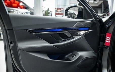BMW M5, 2025 год, 21 000 000 рублей, 18 фотография