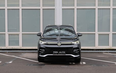 Volkswagen Tiguan, 2024 год, 4 900 000 рублей, 2 фотография