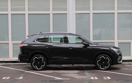 Volkswagen Tiguan, 2024 год, 4 900 000 рублей, 8 фотография