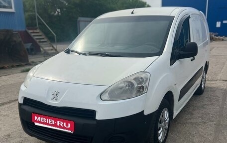 Peugeot Partner II рестайлинг 2, 2012 год, 550 000 рублей, 3 фотография