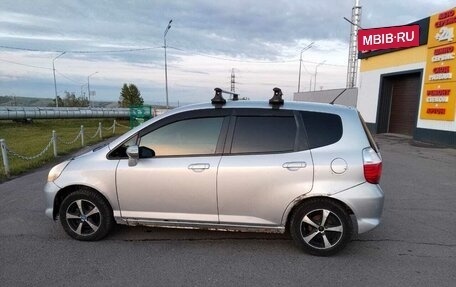 Honda Fit III, 2006 год, 430 000 рублей, 10 фотография
