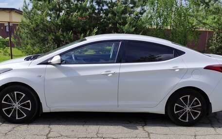 Hyundai Elantra V, 2014 год, 850 000 рублей, 3 фотография