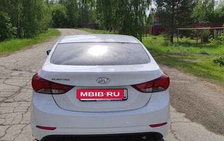 Hyundai Elantra V, 2014 год, 850 000 рублей, 5 фотография