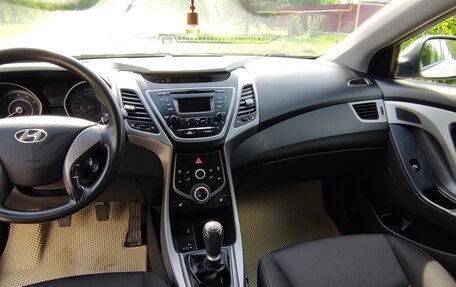 Hyundai Elantra V, 2014 год, 850 000 рублей, 20 фотография