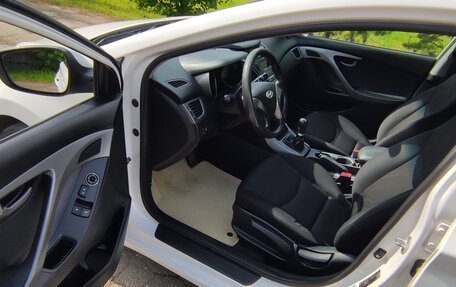 Hyundai Elantra V, 2014 год, 850 000 рублей, 18 фотография