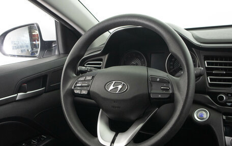 Hyundai Avante, 2019 год, 1 789 000 рублей, 13 фотография