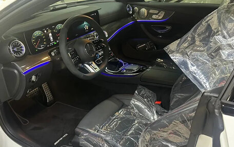 Mercedes-Benz E-Класс AMG, 2023 год, 7 755 123 рублей, 6 фотография