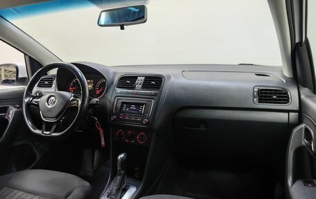 Volkswagen Polo VI (EU Market), 2017 год, 1 058 000 рублей, 13 фотография