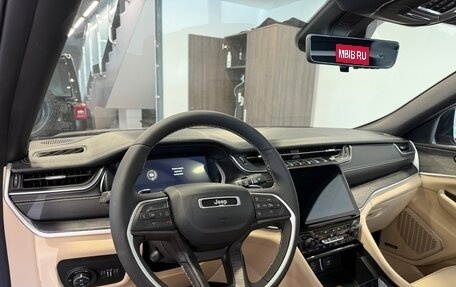 Jeep Grand Cherokee, 2023 год, 7 950 000 рублей, 11 фотография