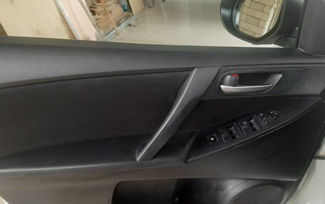 Mazda 3, 2010 год, 800 000 рублей, 33 фотография