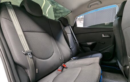 KIA Rio III рестайлинг, 2016 год, 999 000 рублей, 33 фотография