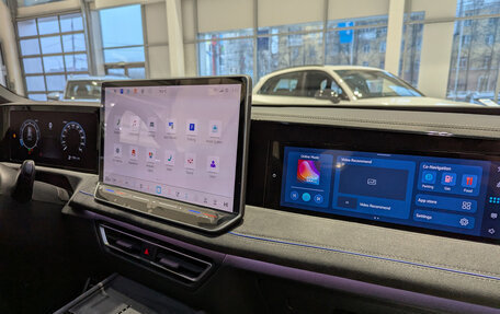 Volkswagen Tiguan, 2024 год, 5 540 000 рублей, 21 фотография