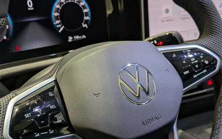 Volkswagen Tiguan, 2024 год, 5 540 000 рублей, 13 фотография