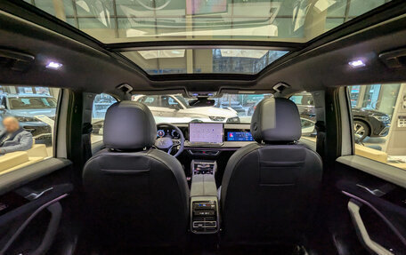 Volkswagen Tiguan, 2024 год, 5 540 000 рублей, 30 фотография