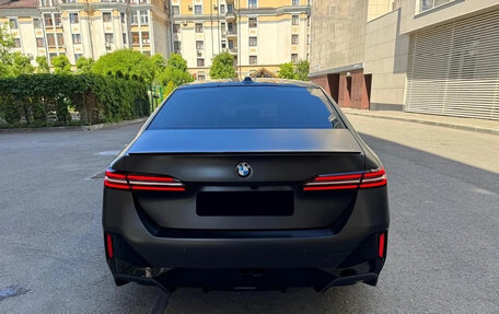BMW 5 серия, 2025 год, 7 500 000 рублей, 6 фотография