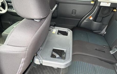 Toyota Roomy I, 2022 год, 830 000 рублей, 14 фотография