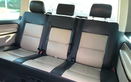 Volkswagen Multivan T5, 2015 год, 3 980 000 рублей, 8 фотография