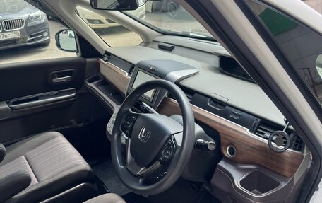 Honda Freed II, 2017 год, 1 620 000 рублей, 10 фотография