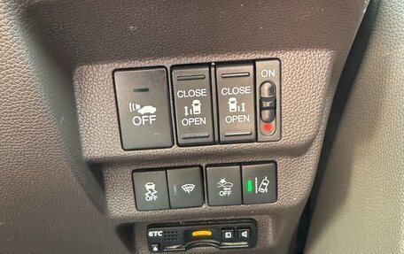 Honda Freed II, 2017 год, 1 620 000 рублей, 15 фотография