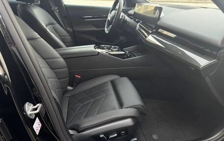 BMW 5 серия, 2024 год, 7 100 000 рублей, 10 фотография
