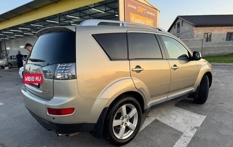 Mitsubishi Outlander III рестайлинг 3, 2008 год, 840 000 рублей, 3 фотография