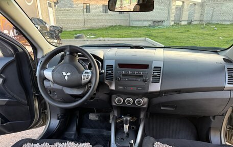 Mitsubishi Outlander III рестайлинг 3, 2008 год, 840 000 рублей, 19 фотография
