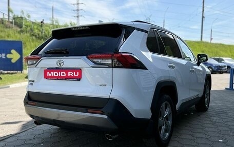 Toyota RAV4, 2021 год, 3 149 000 рублей, 5 фотография