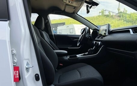 Toyota RAV4, 2021 год, 3 149 000 рублей, 12 фотография