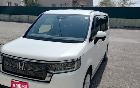 Honda Stepwgn, 2022 год, 2 850 000 рублей, 3 фотография